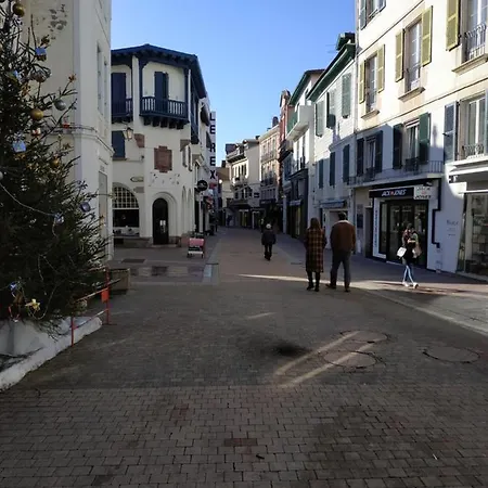 Labechiloa - T4 - 84 M2 - 3 Ch - Centre Historique * Saint-Jean-de-Luz