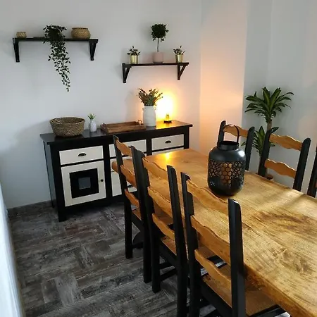 Apartment Labechiloa - T4 - 84 M2 - 3 Ch - Centre Historique Saint-Jean-de-Luz