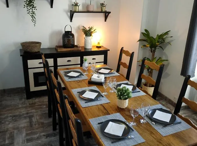 Labechiloa - T4 - 84 M2 - 3 Ch - Centre Historique סן-ז'אן-דה-לוז